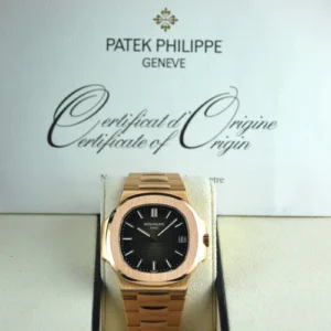 Patek Philippe Nautilus 5711/1R-001 Rose Gold Full set Like new