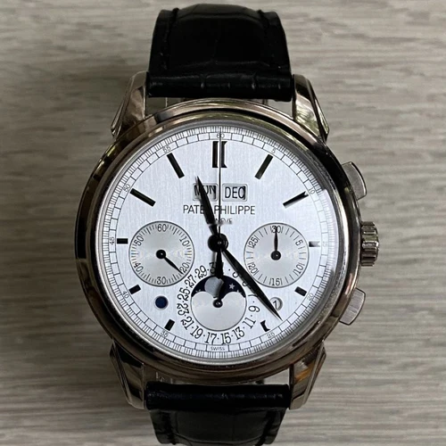 Patek-Philippe-Perpetual-Calendar-Chronograph-5270G-2.webp