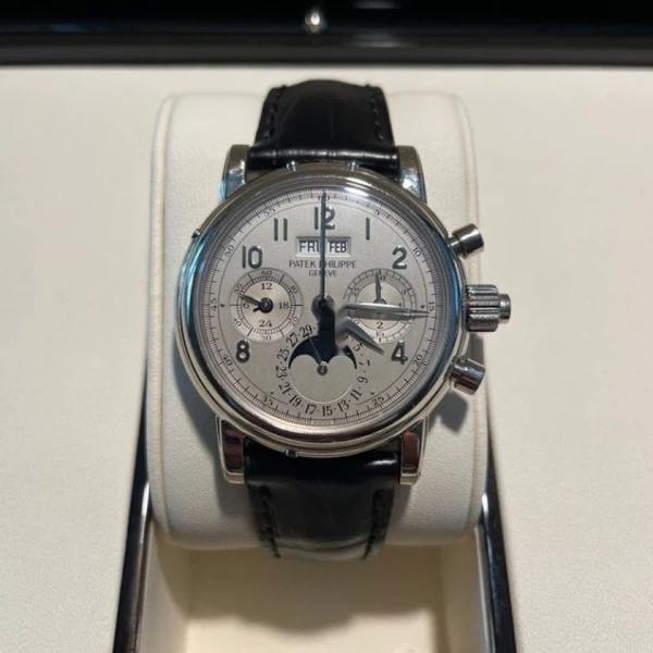 Perpetual Calendar Chronograph 5004G