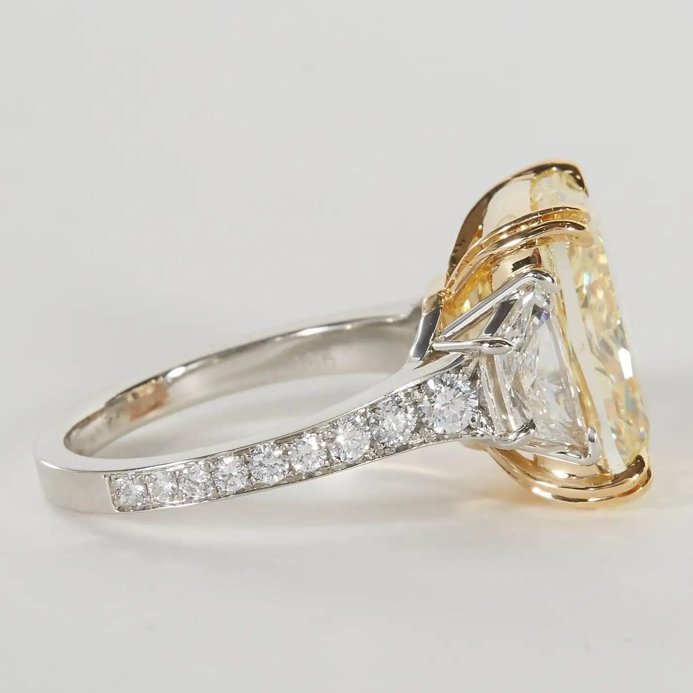 10-carat-Fancy-Yellow-GIA-Diamond-Ring-4.webp
