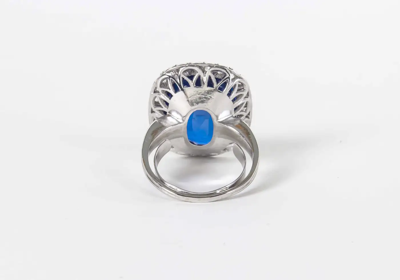 15-Carat-Burma-No-Heat-Natural-Sapphire-Ring-Rare-GIA-Certified-4.webp