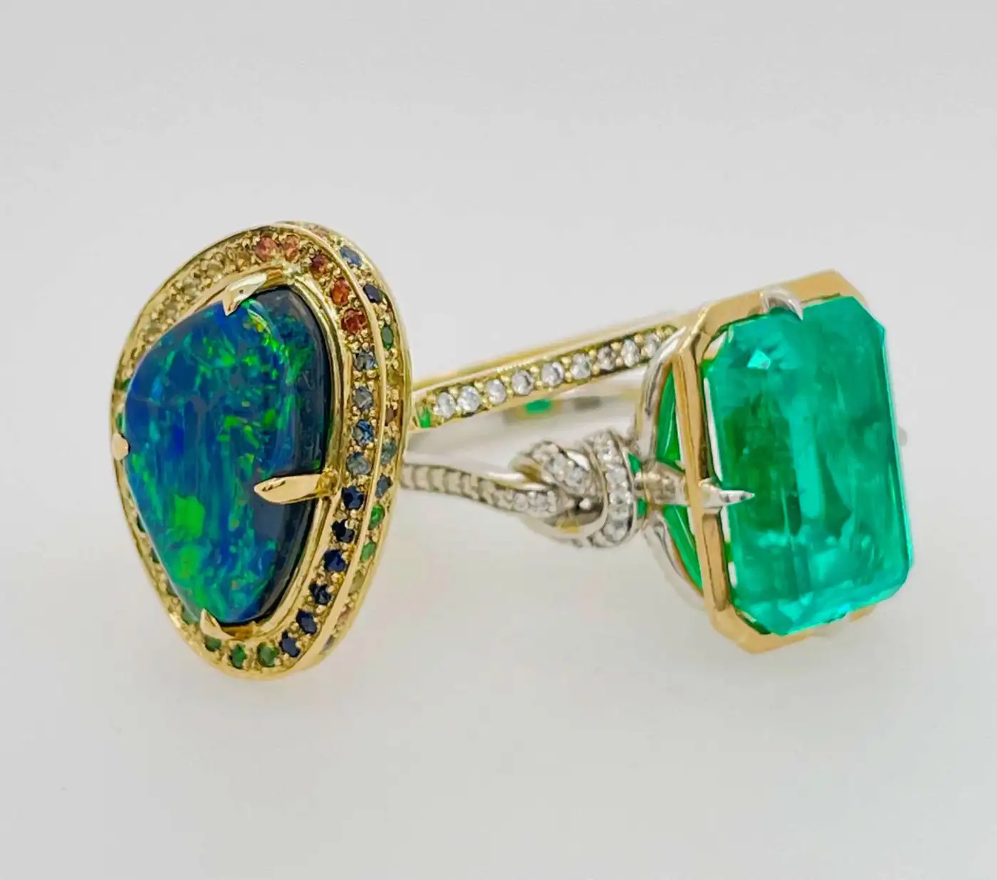 3ct-Emerald-in-Forget-Me-Knot-Ring-Platinum-and-22ct-Yellow-Gold-5.webp