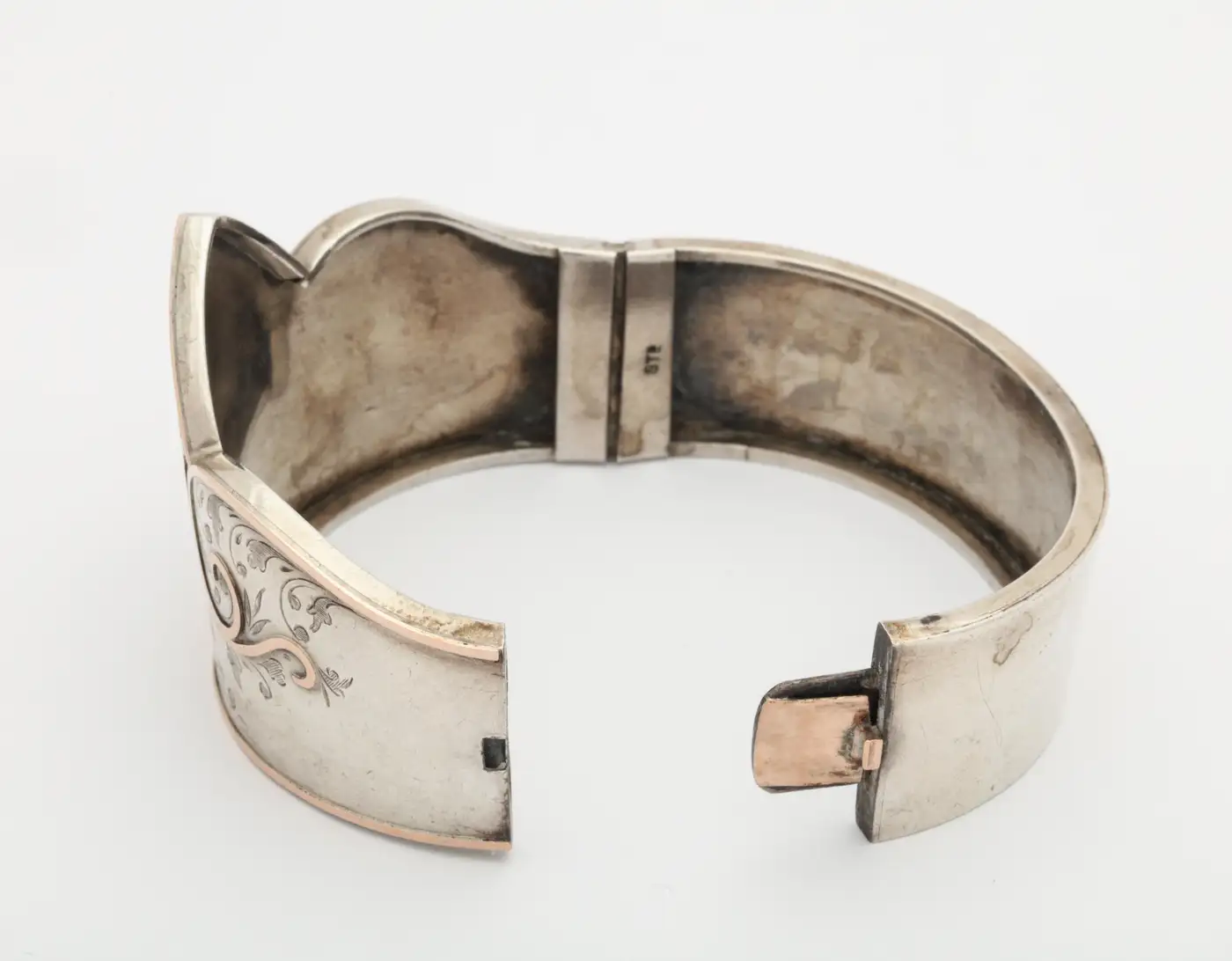 Antique-Victorian-Sterling-Silver-Cuff-Crown-Bracelet-4.webp