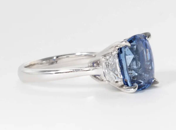 Cushion Cut Blue Sapphire Diamond Gold