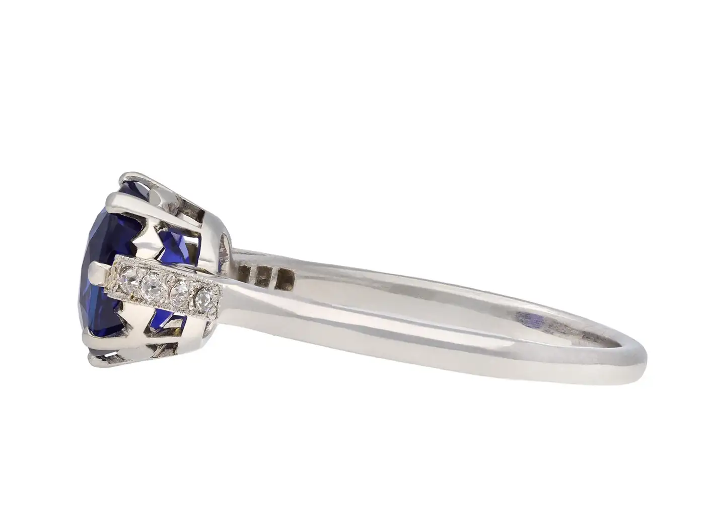Edwardian-Natural-Royal-Blue-Kashmir-Sapphire-Diamond-Ring-8.webp