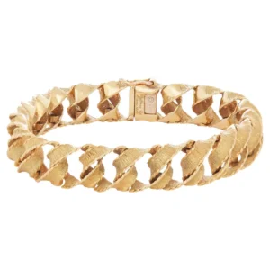 Gold Ribbon Curb Link Bracelet For Sale