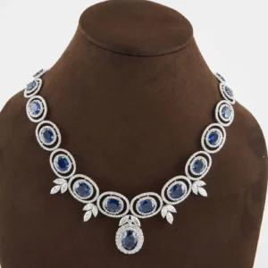 Grand Sapphire Diamond white gold Neck