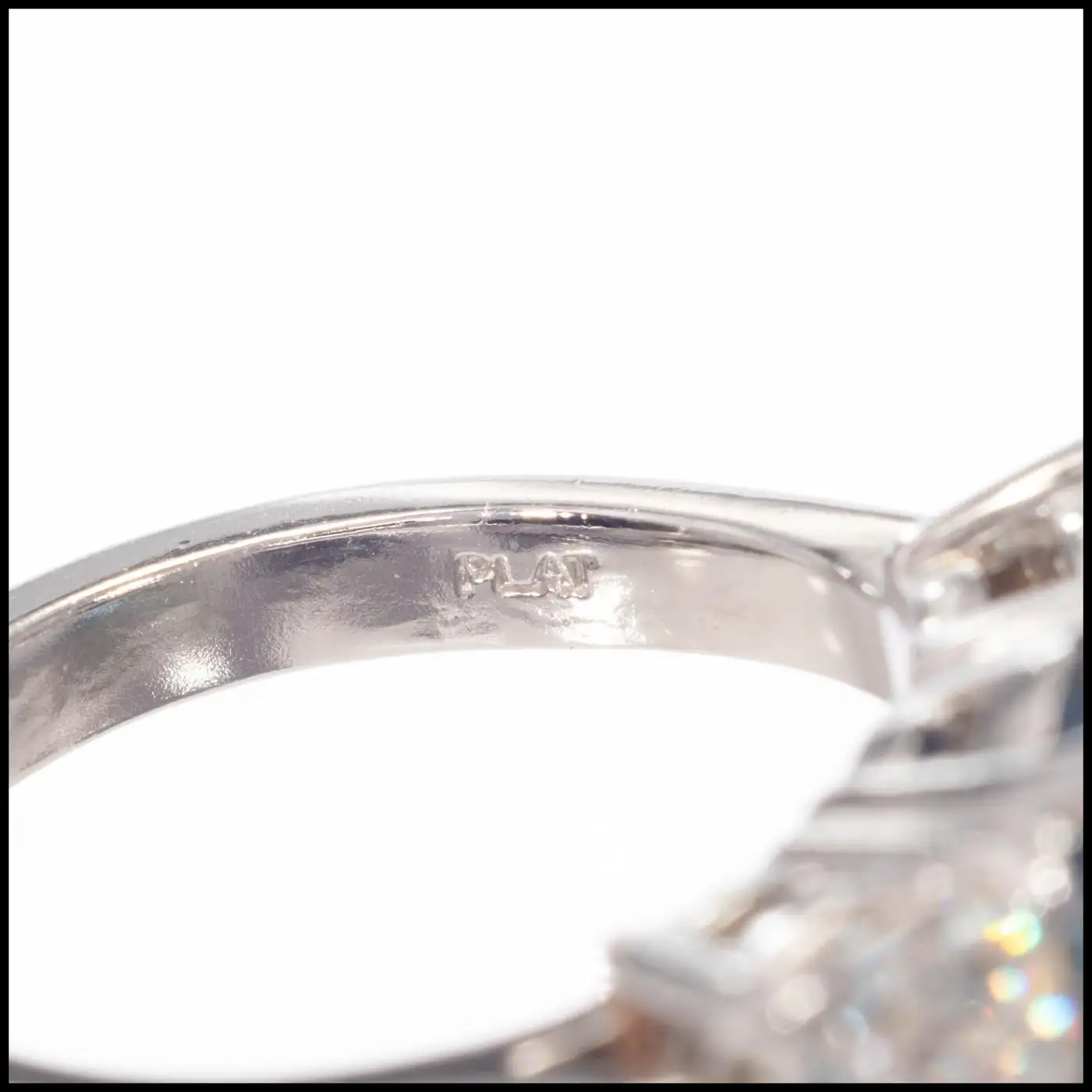 Peter-Suchy-5.77-Carat-Sapphire-Diamond-Three-Stone-Platinum-Engagement-Ring-3.webp