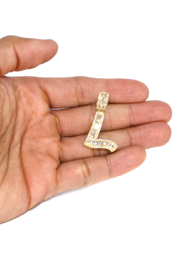 14K Yellow Gold Letter L Baguette Diamond Necklace 5