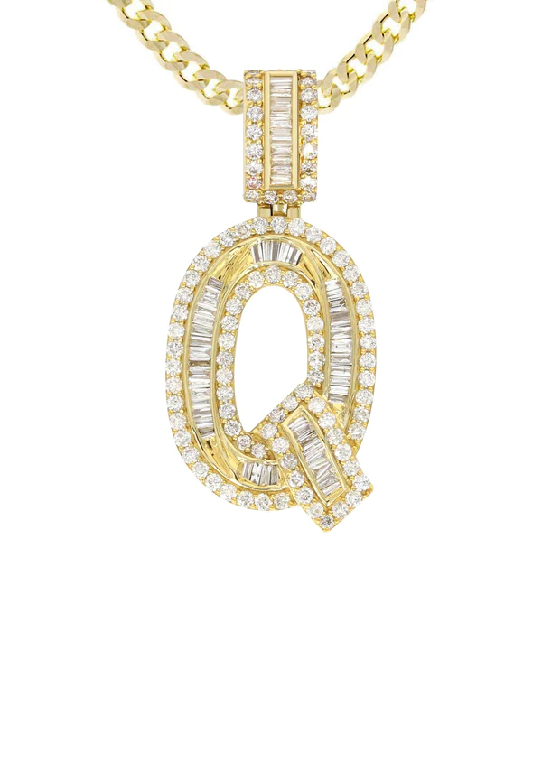 14K Yellow Gold Letter Q Baguette Diamond Necklace 2