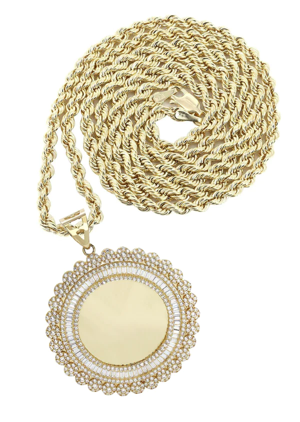 10K Yellow Gold Round Picture Necklace 1