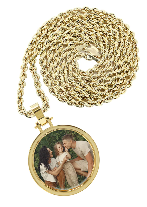 10K14K Yellow Gold Large Round Picture Pendant Necklace 2