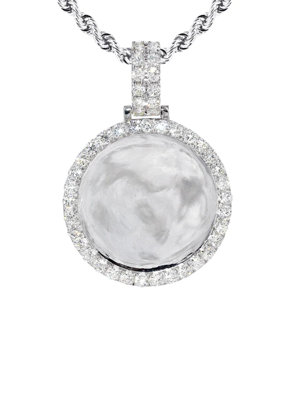 14K White Gold Diamond Round Picture Pendant Necklace 2